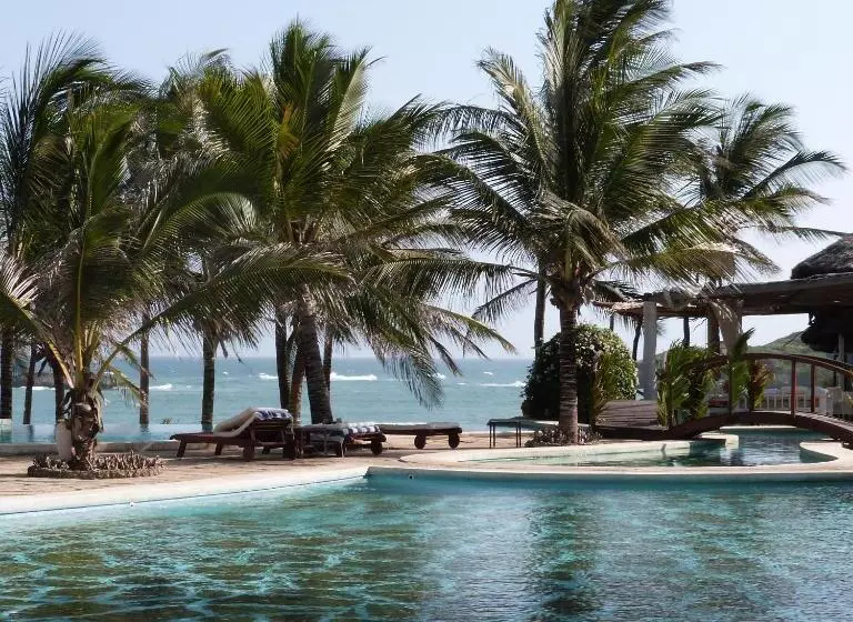 استراحتگاه Aquarius Club