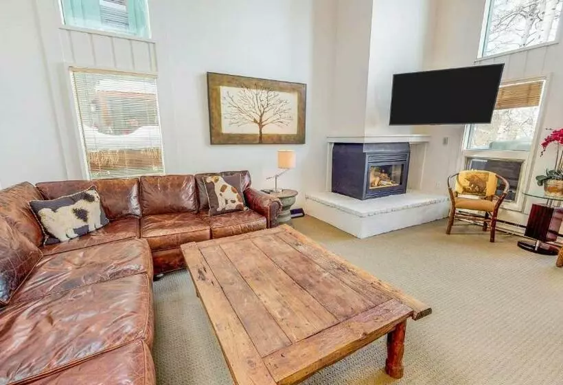 استراحتگاه Snowmass Homes Collection, A Destination By Hyatt Residence