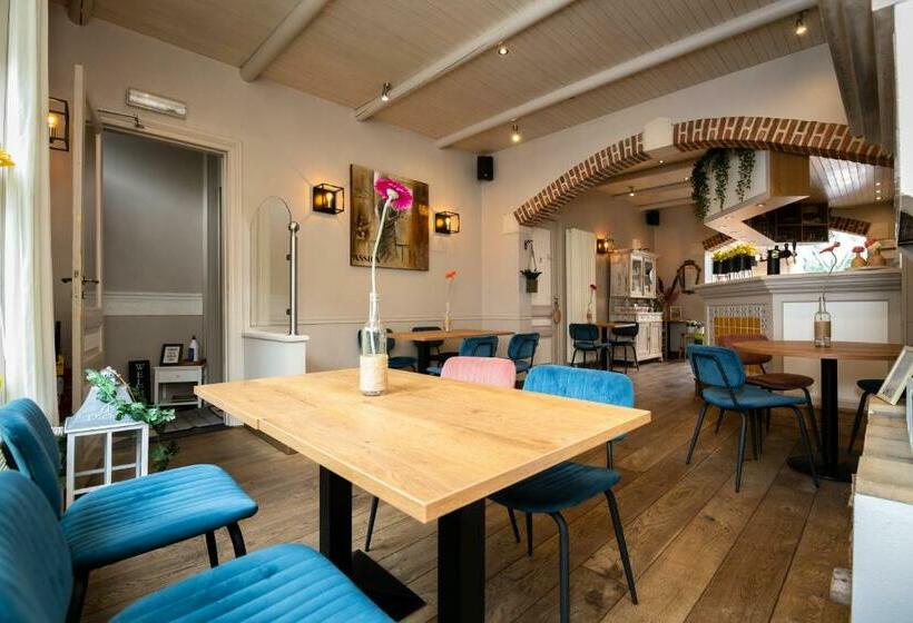 ベッドアンドブレックファースト De Zonnetuin