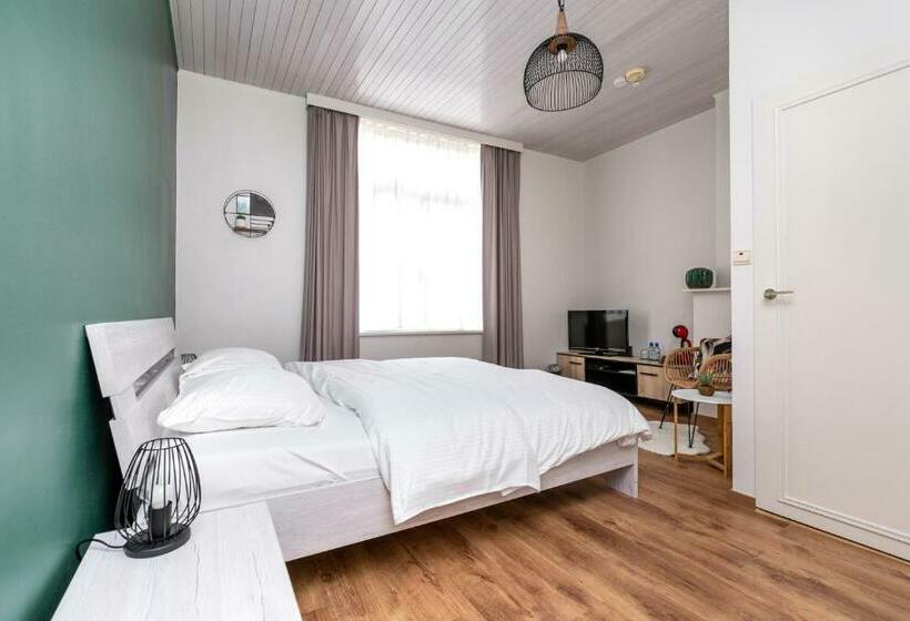 ベッドアンドブレックファースト De Zonnetuin