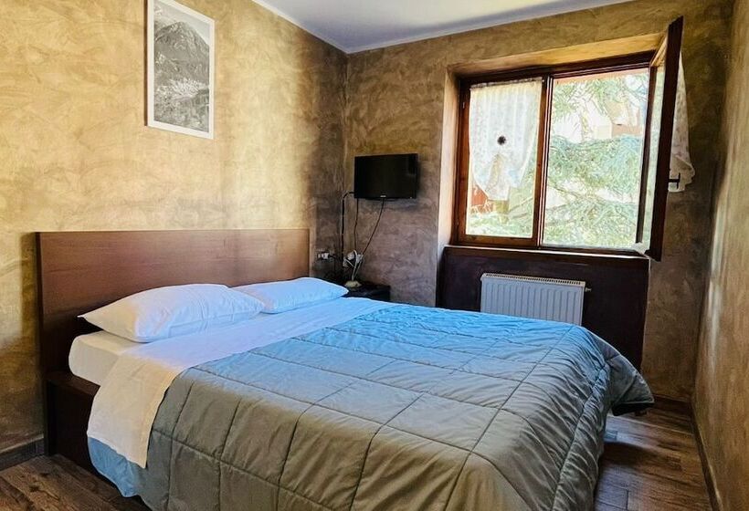 تختخواب و صبحانه San Luigi   Rooms & Apartments