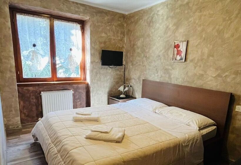 تختخواب و صبحانه San Luigi   Rooms & Apartments