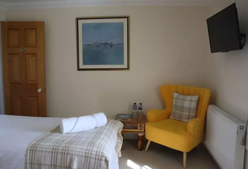 Aamiaismajoitus (B&B) Tarrel Farmhouse