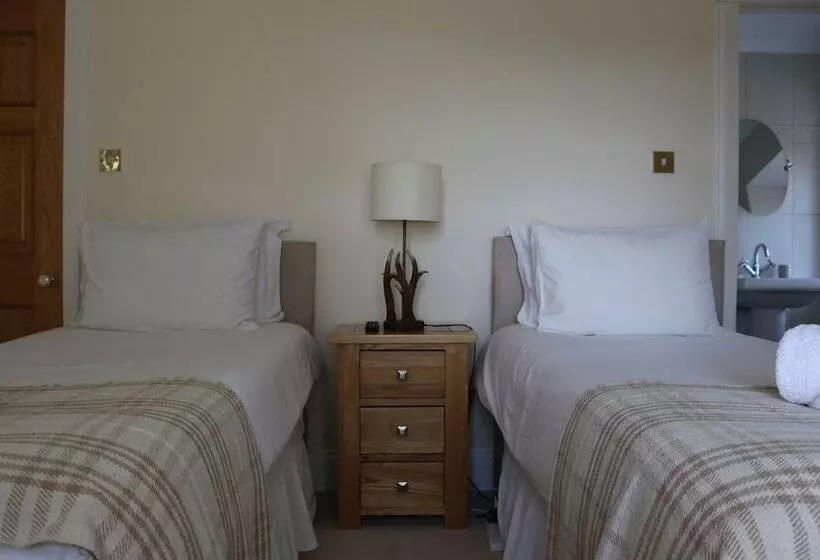 Aamiaismajoitus (B&B) Tarrel Farmhouse