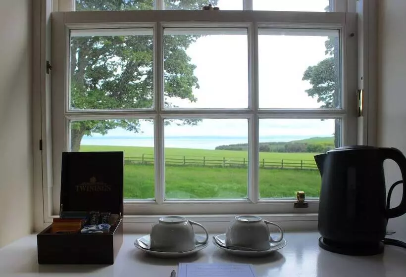 Aamiaismajoitus (B&B) Tarrel Farmhouse