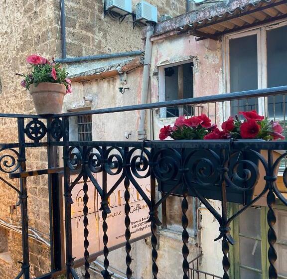 צימר Torre's Camere & Caffè