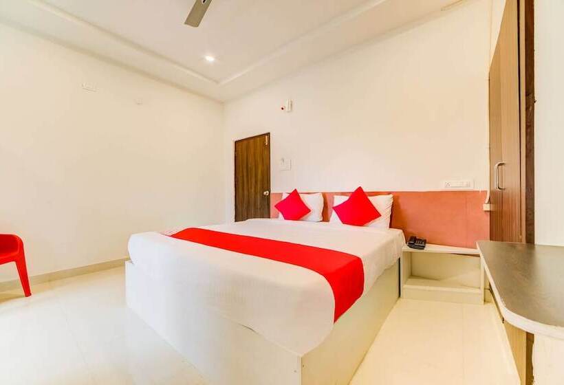 هتل Capital O 47601 Airport Palace