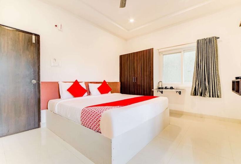 هتل Capital O 47601 Airport Palace