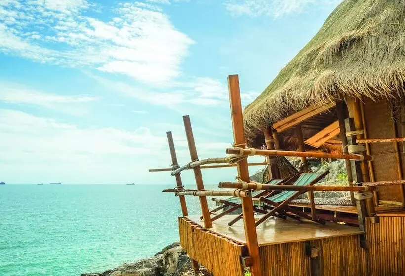 Hotelli Paree Hut Resort Koh Sichang