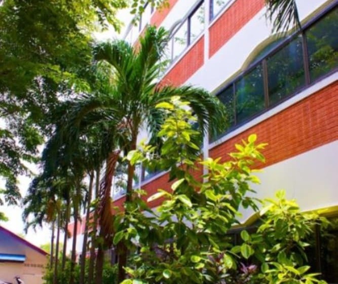 Hotelli Sichang Shine Khao Resort