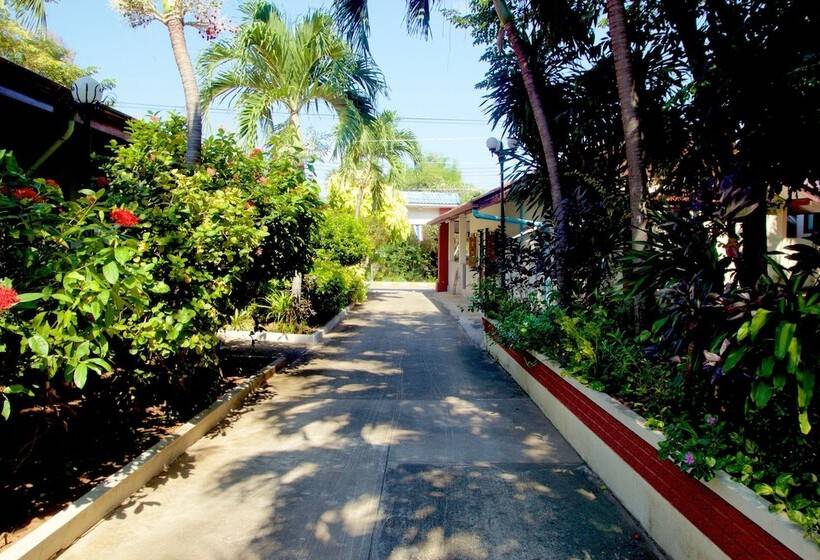 Hotelli Sichang Shine Khao Resort