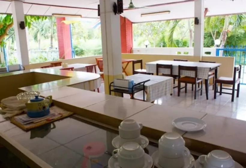 Hotelli Sichang Shine Khao Resort