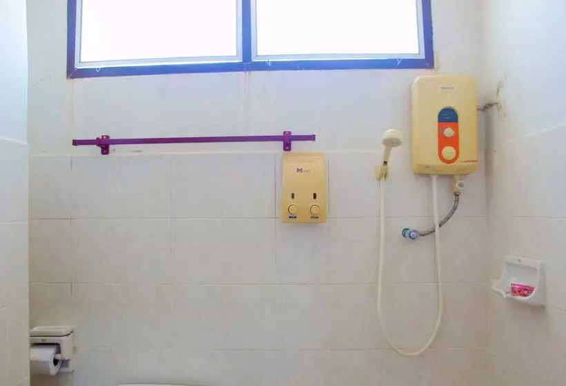 Hotelli Sichang Shine Khao Resort