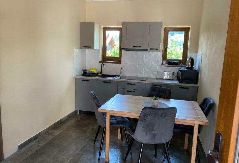 تختخواب و صبحانه Farkas Panzió