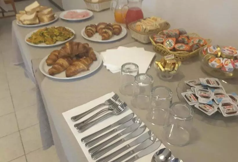 ホテル Ristorante Regina