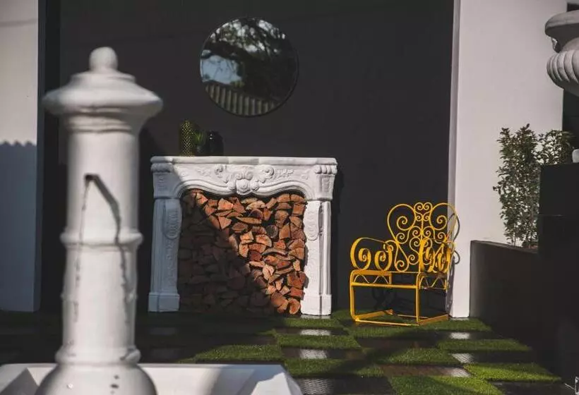 Majatalo House Of Pinardt