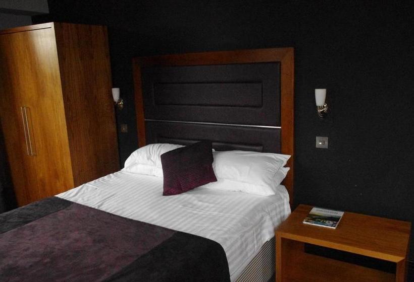 ユースホステル Fletcher's Restaurant Bar & Rooms