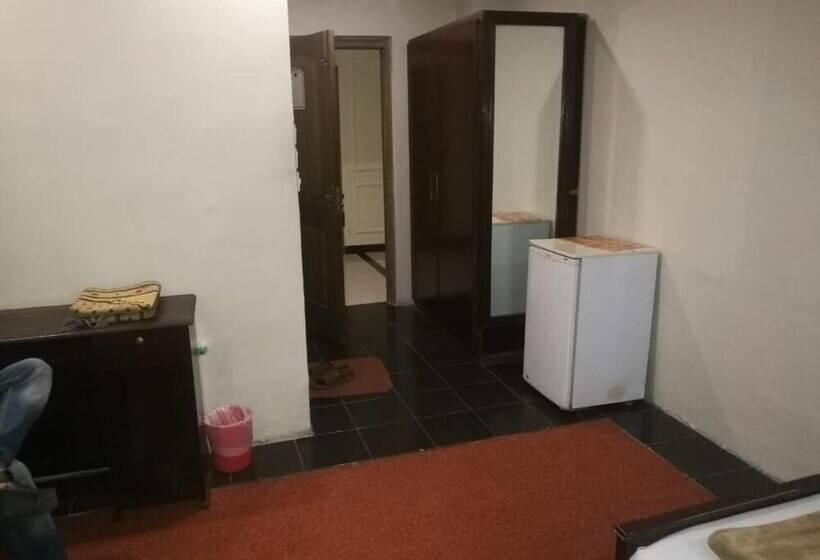 پانسیون Burjal Hateem