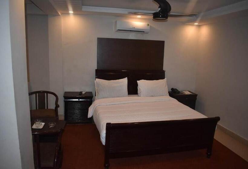 پانسیون Burjal Hateem