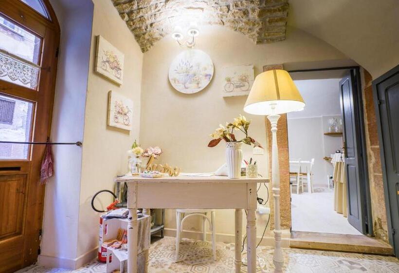 پانسیون Domo 'e Sa Rosa