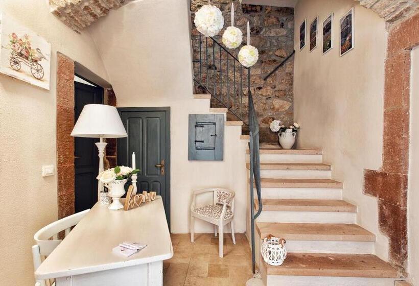 پانسیون Domo 'e Sa Rosa