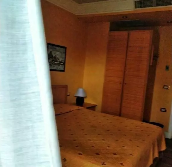 هاستل Gran Osteria Tre Noci