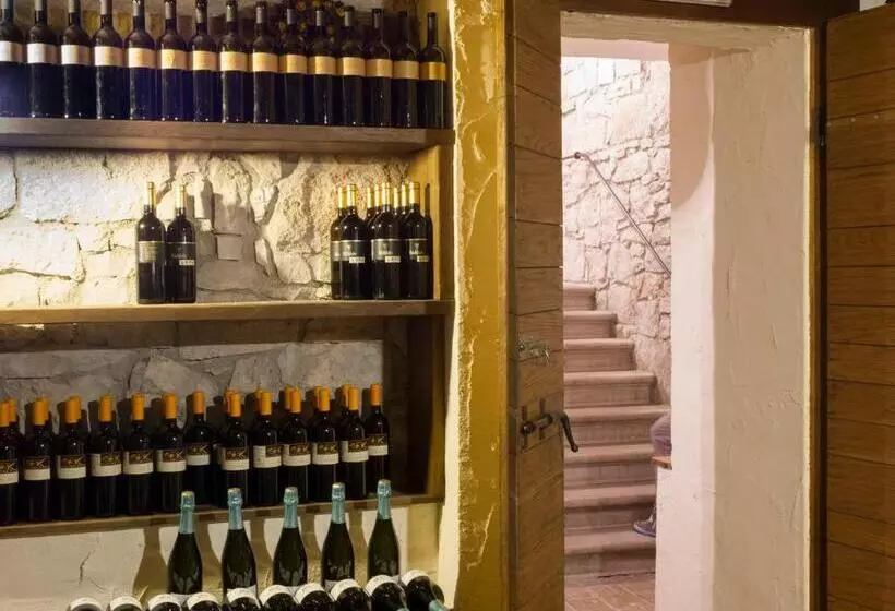 هاستل Gran Osteria Tre Noci