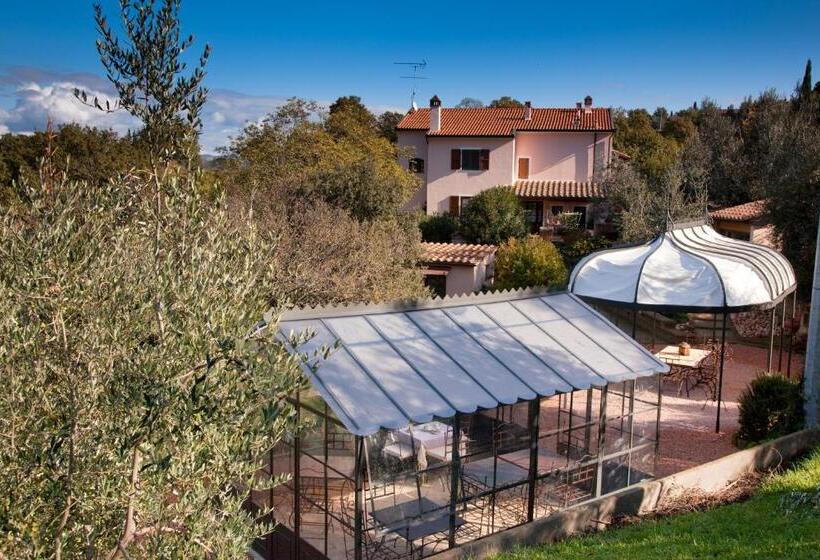 Hotelli Agriturismo Podere Santa Rita