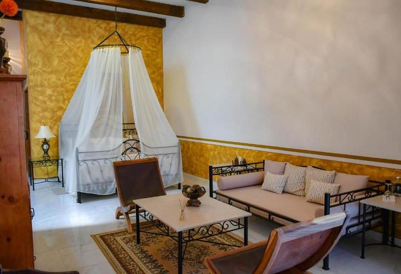 Отель Hacienda San Isidro