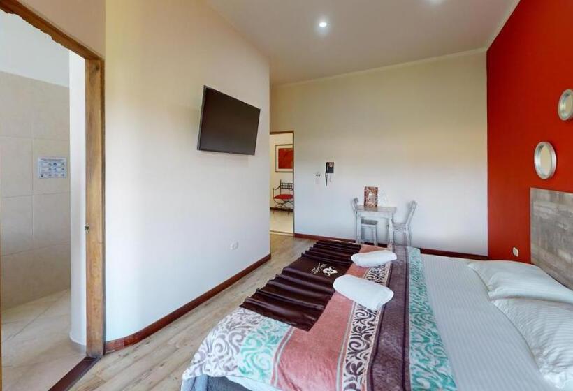 בית מלון כפרי Villa Colonia