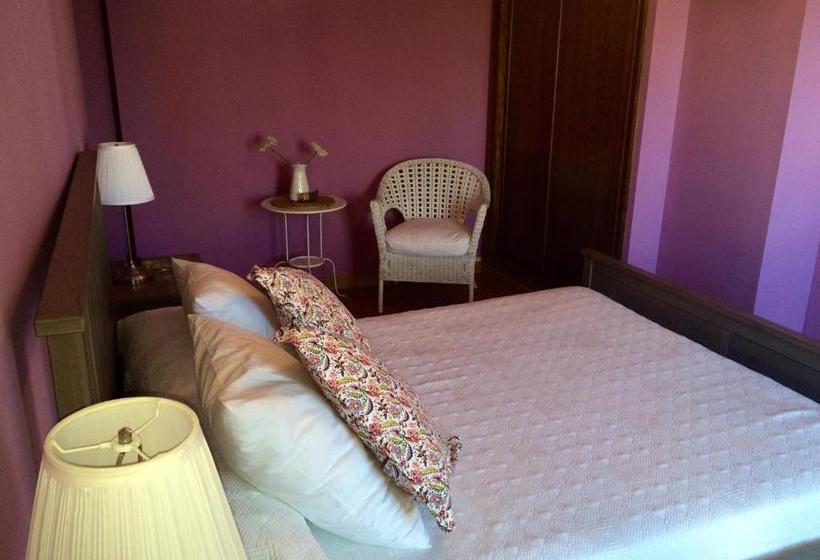 بنسيون El Porton De La Huebra