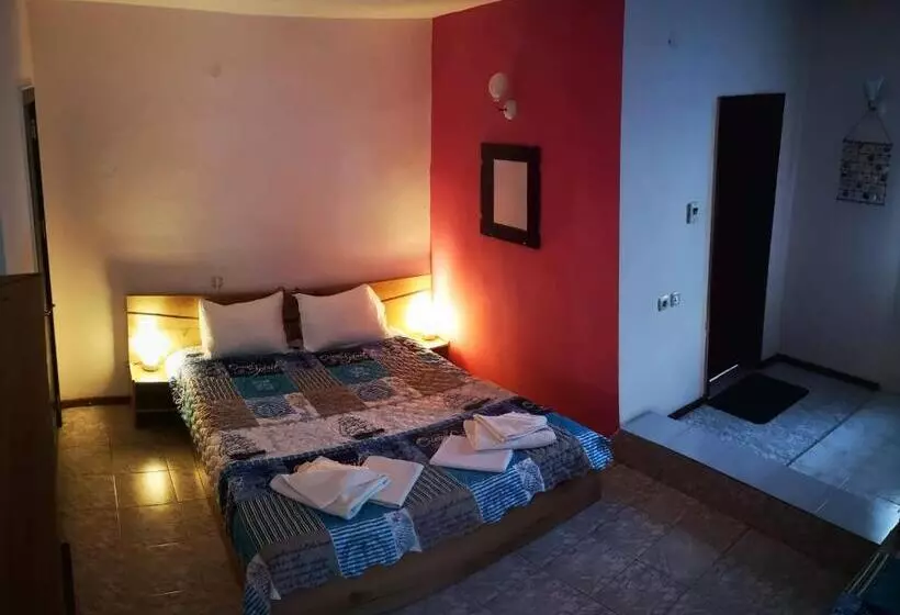 پانسیون Guest House Petrovi