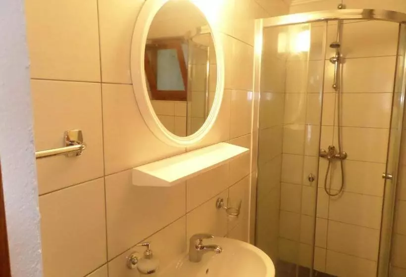 پانسیون Guesthouse Titi Mostar