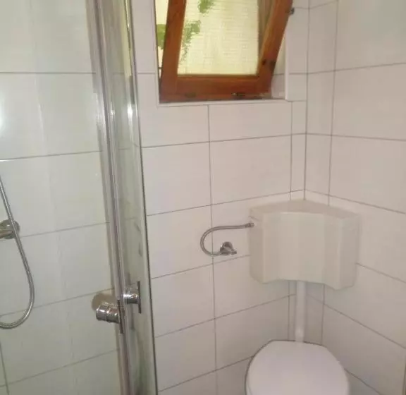 پانسیون Guesthouse Titi Mostar