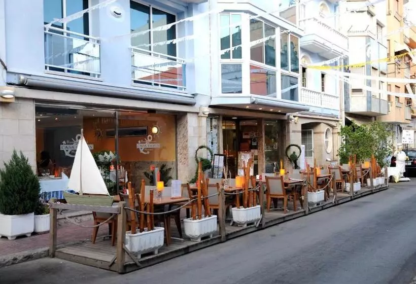 ペンション Hostal Can Marinés