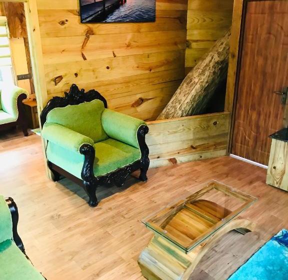 אתר נופש Wyte Mist Mountain Club