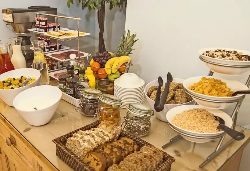 فندق Baggot Court Townhouse