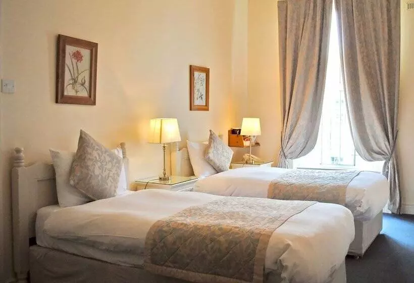 فندق Baggot Court Townhouse