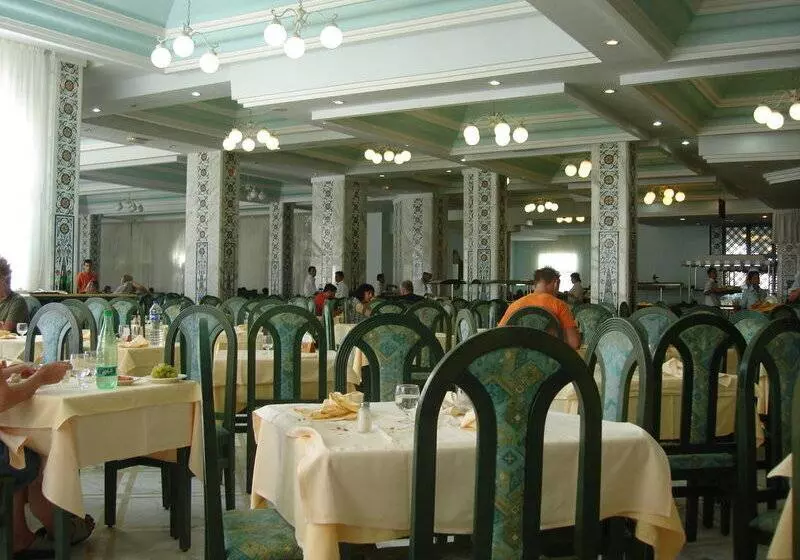 هتل El Mouradi Palm Marina