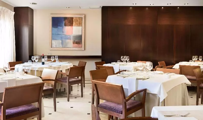 ホテル NH Marbella