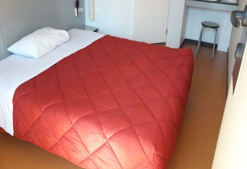 בית מלון כפרי Premiere Classe Limoges Nord