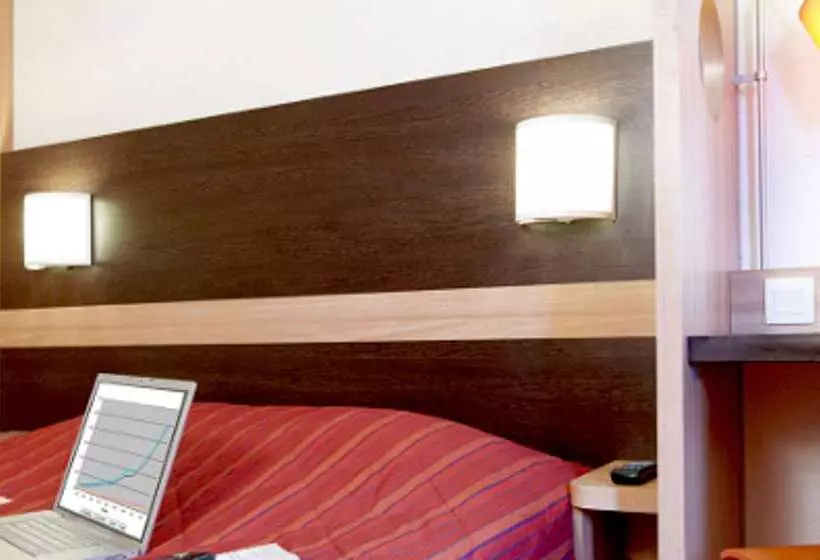 هتل Premiere Classe Montpellier Sud  Lattes