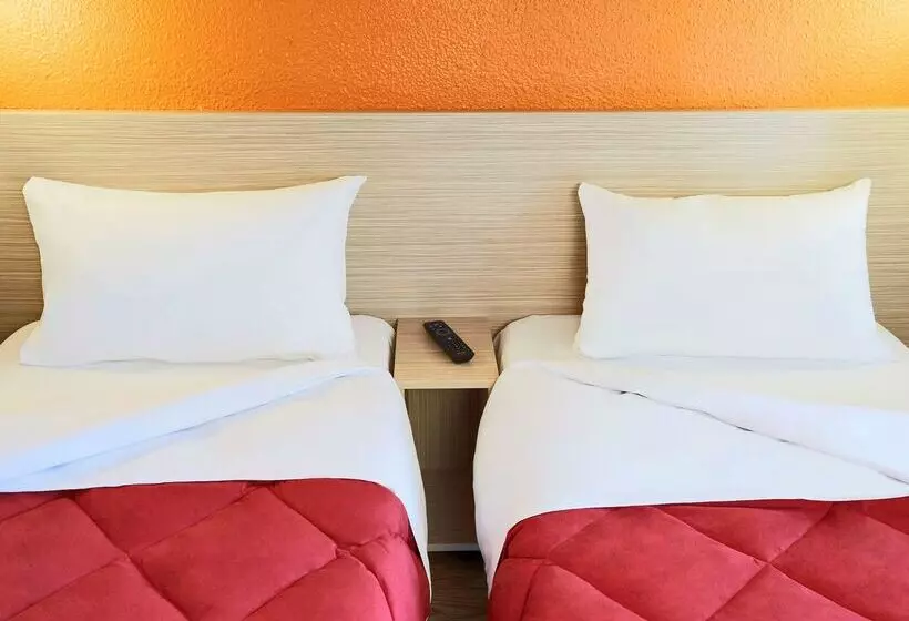 Hotel Premiere Classe Toulouse Sud  Portet