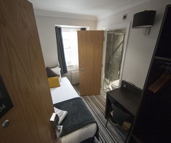 호텔 St George S Inn Victoria