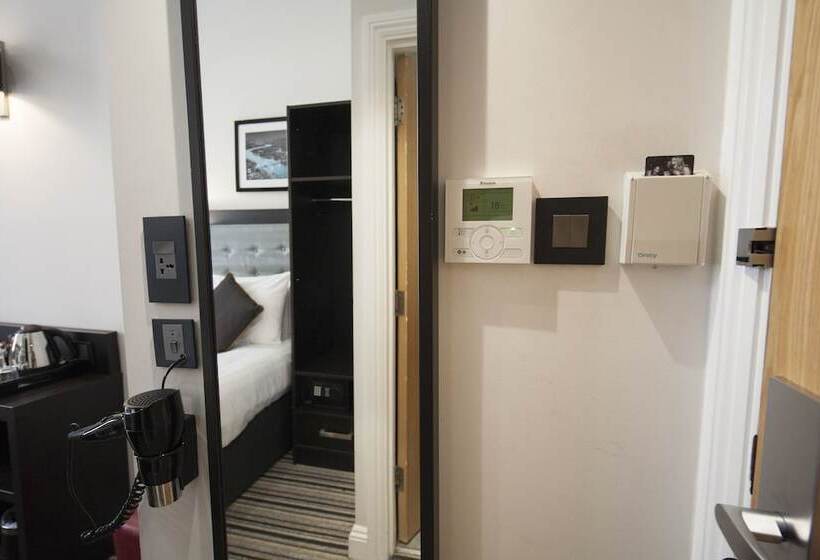 호텔 St George S Inn Victoria