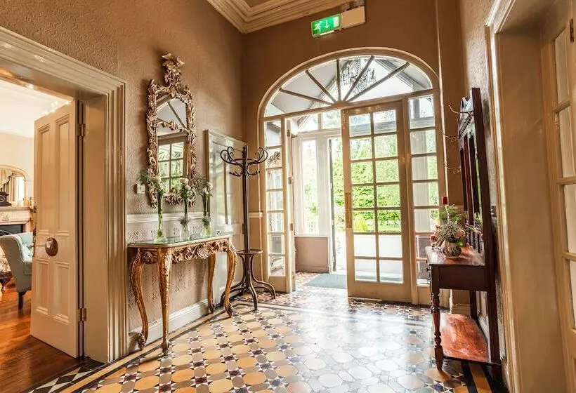 فندق Summerhill House