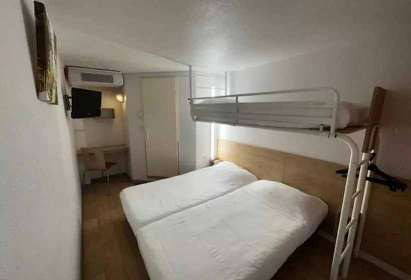 호텔 Premiere Classe Saintes