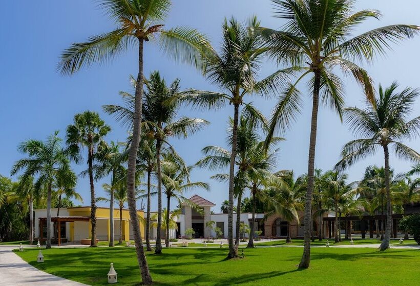 هتل Tropical Deluxe Princess - All Inclusive