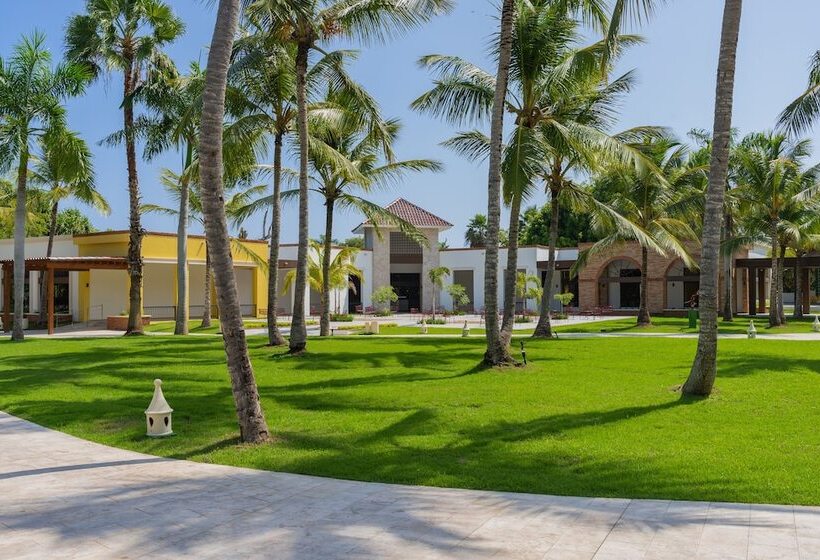 هتل Tropical Deluxe Princess - All Inclusive