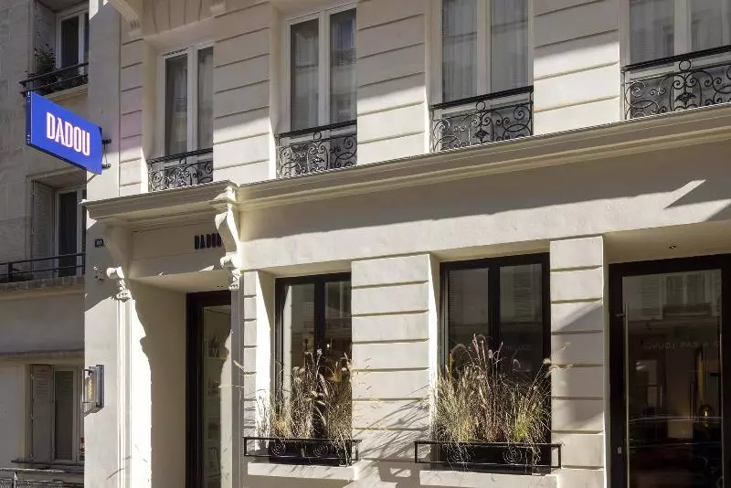 هتل Dadou Paris